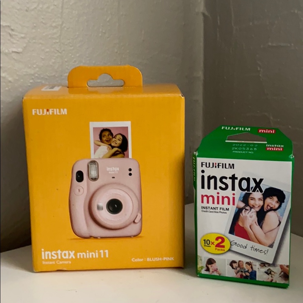Fujifilm Instax Mini 11 & Instant Film